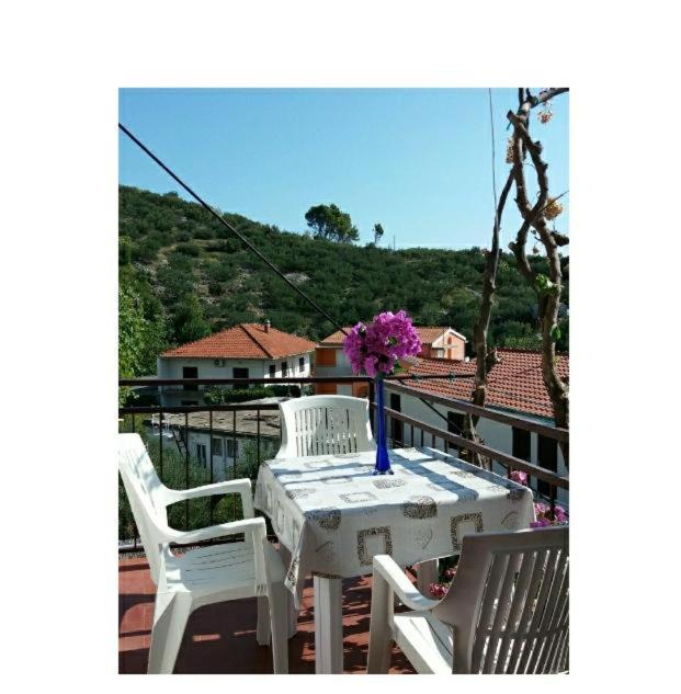 Dvokrevetna Soba S Balkonom I Kuhinjom 1 Apartamento Podgora Exterior foto